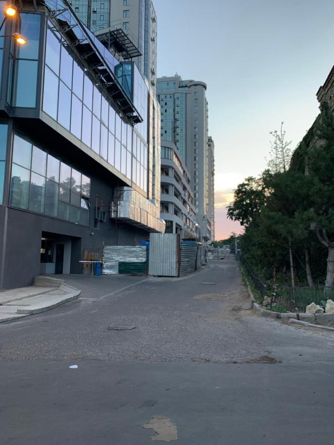 Gagarin Plaza Apartments Одеса Екстериор снимка