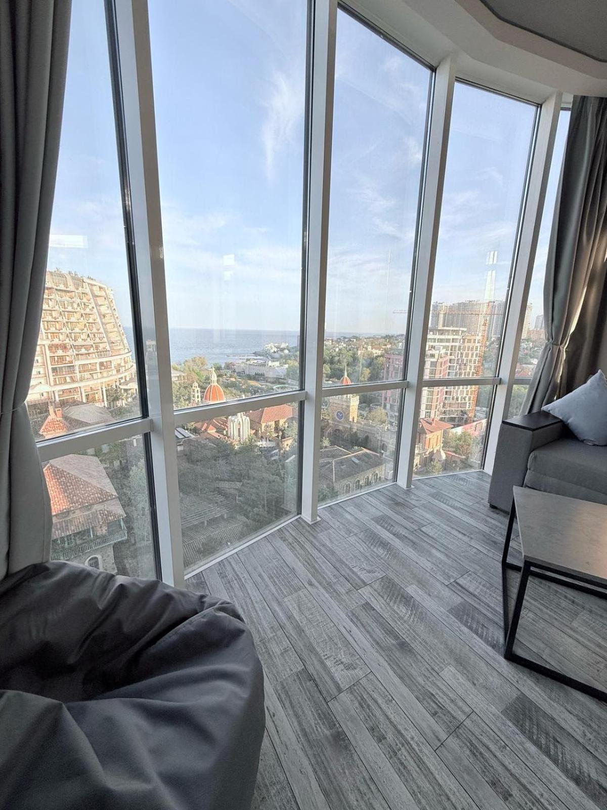 Gagarin Plaza Apartments Одеса Екстериор снимка