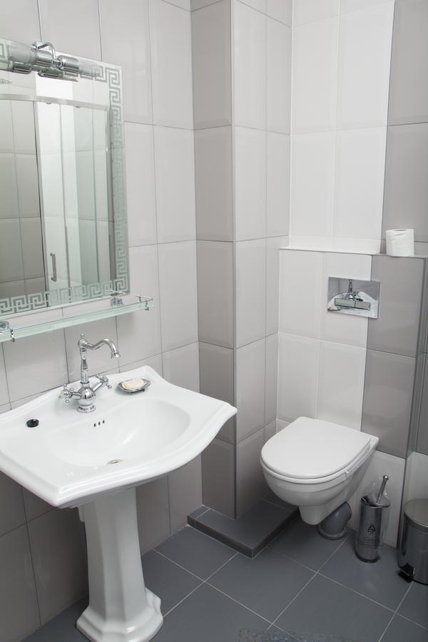 Gagarin Plaza Apartments Одеса Екстериор снимка
