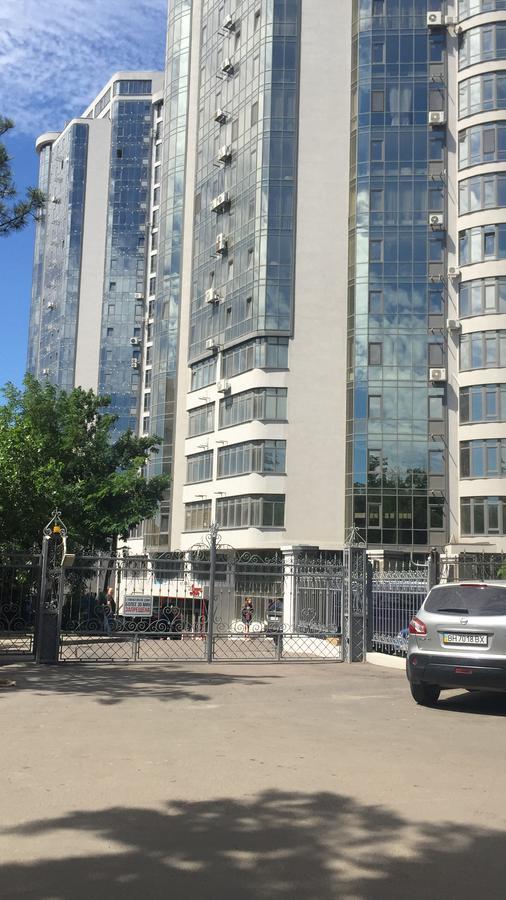 Gagarin Plaza Apartments Одеса Екстериор снимка